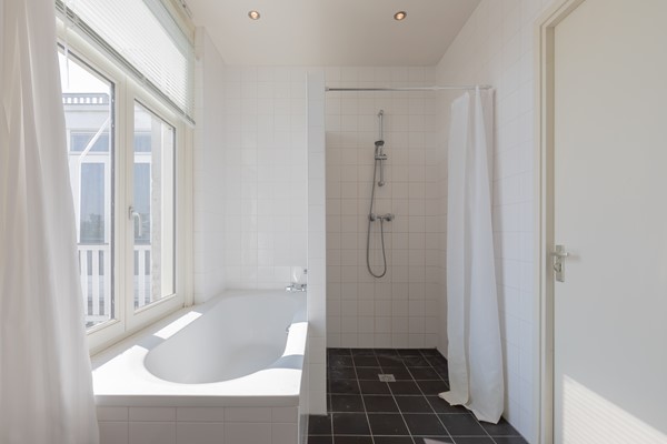 Medium property photo - Wilhelminastraat, 1054 WG Amsterdam