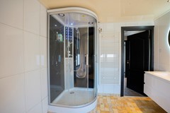 Daslook38040.jpg