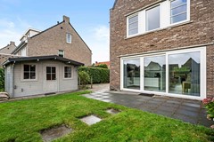 Lang de erven 208-17 achter schuur schuifpui.jpg