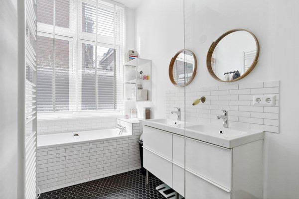 Medium property photo - Van Boetzelaerlaan 124, 2581 AX Den Haag