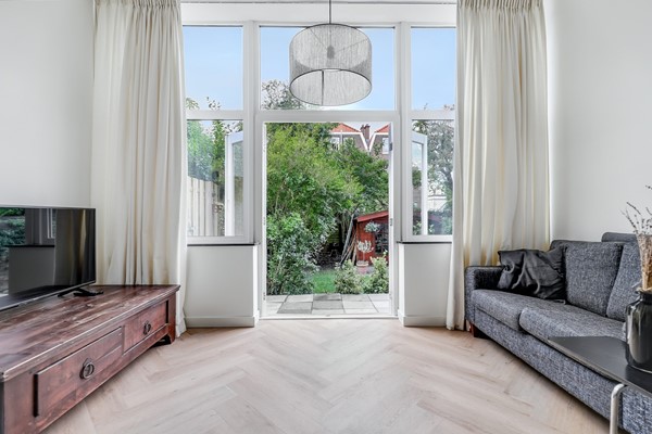 Medium property photo - Van Merlenstraat 68, 2518 TG Den Haag