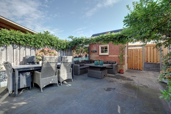 Medium property photo - Bessie Smithstraat 6, 3069 XP Rotterdam