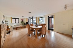 Prins Hendrikkade 111-27.jpg