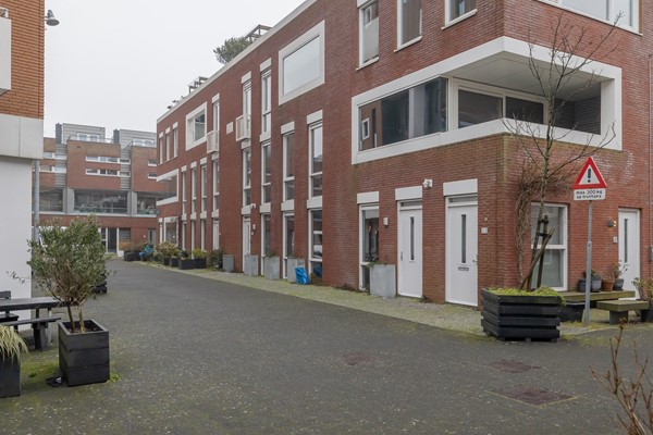 Medium property photo - Fanny Blankers-Koenplein, 2031 VW Haarlem