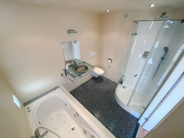 Medium property photo - Duke Ellingtonstraat, 1066 GE Amsterdam