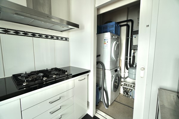 Medium property photo - Zuidplein, 3083 CX Rotterdam