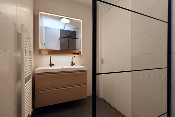Medium property photo - Jaap van der Hoekplaats, 3067 AD Rotterdam