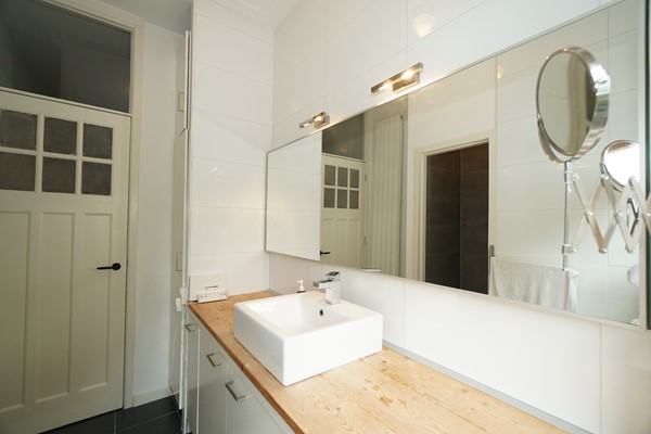 Medium property photo - Essenburgsingel, 3022 EK Rotterdam