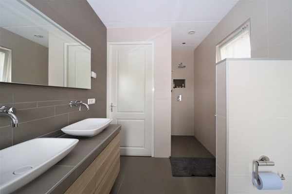 Medium property photo - Benedenrijweg, 3077 CJ Rotterdam