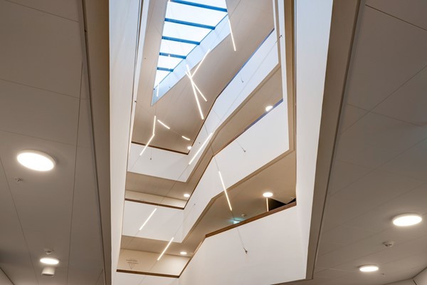 Medium property photo - Wijnhaven, 3011 WJ Rotterdam