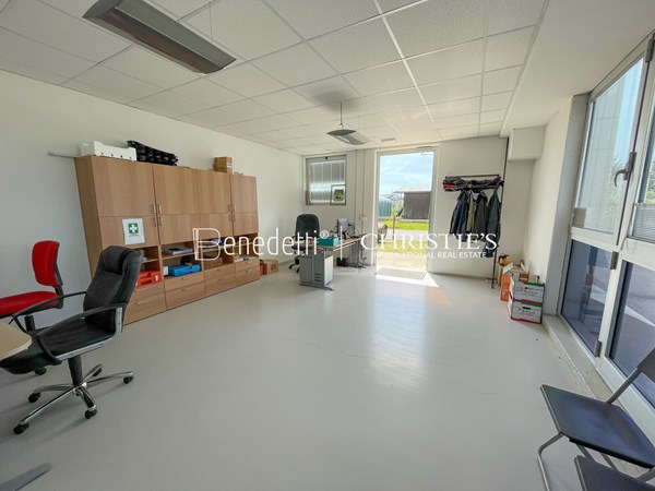 Medium property photo - 33048 Chiopris-Viscone