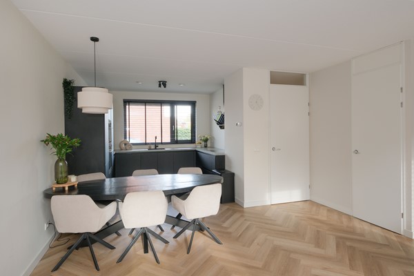 Medium property photo - Van Lunterenstraat 5, 7609 RN Almelo