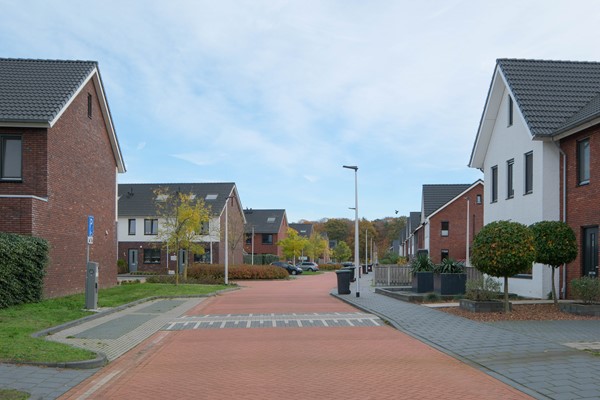 Medium property photo - Van Lunterenstraat 5, 7609 RN Almelo