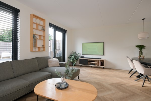 Medium property photo - Van Lunterenstraat 5, 7609 RN Almelo