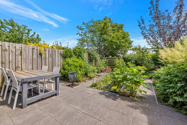 08-Achtertuin-01.jpg
