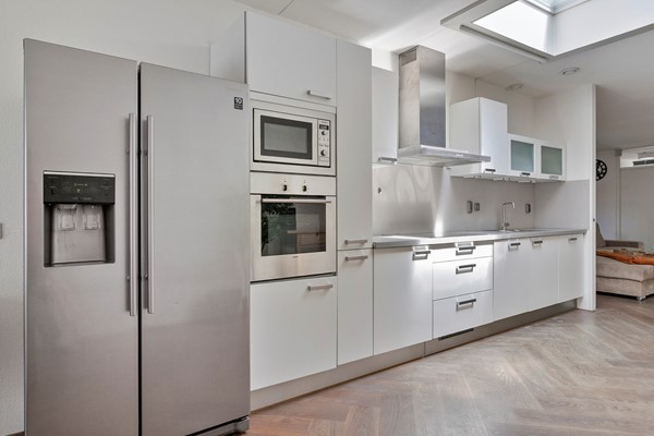 Medium property photo - Nadezjda Mandelstamstraat 43, 1102 JH Amsterdam