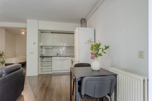Medium property photo - Dantestraat 142, 1102 ZR Amsterdam