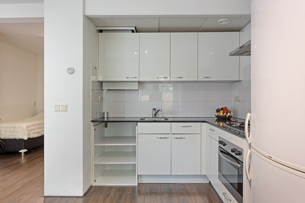 Medium property photo - Dantestraat 142, 1102 ZR Amsterdam