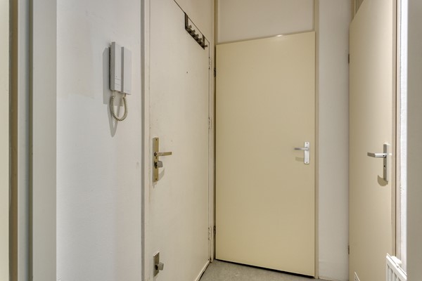 Medium property photo - Dantestraat 142, 1102 ZR Amsterdam