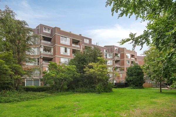 Medium property photo - Leusdenhof 240, 1108 DK Amsterdam