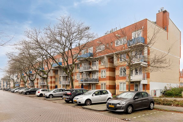 Medium property photo - Kolfschotenstraat 208, 1104 PD Amsterdam