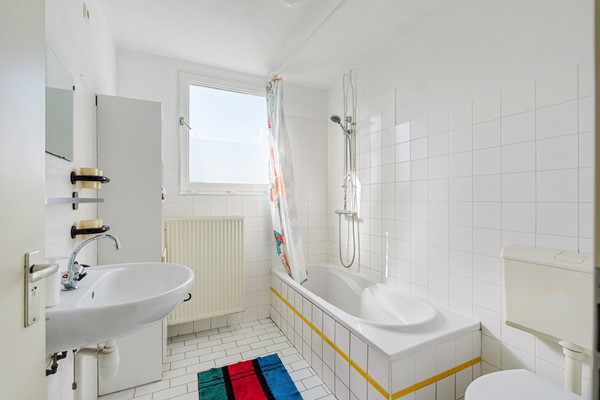 Medium property photo - Parkhof 81, 1106 SZ Amsterdam