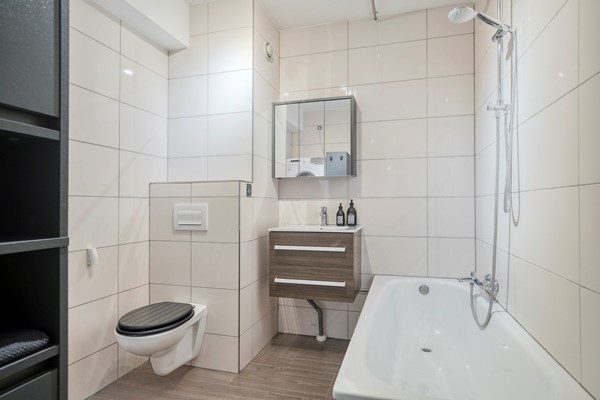 Medium property photo - Leerdamhof 272, 1108 BZ Amsterdam