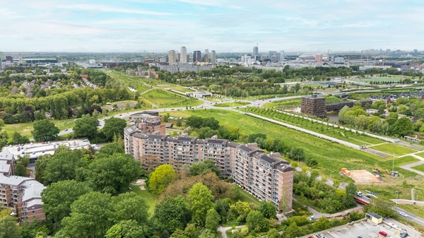 Medium property photo - Leerdamhof 168, 1108 BP Amsterdam