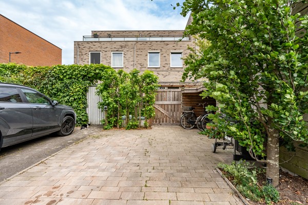 Medium property photo - Bert Haanstrakade 478, 1087 HJ Amsterdam