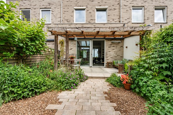 Medium property photo - Bert Haanstrakade 478, 1087 HJ Amsterdam