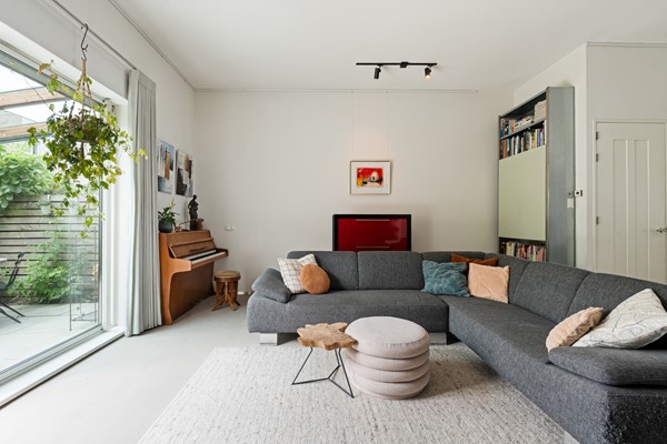 Medium property photo - Bert Haanstrakade 478, 1087 HJ Amsterdam