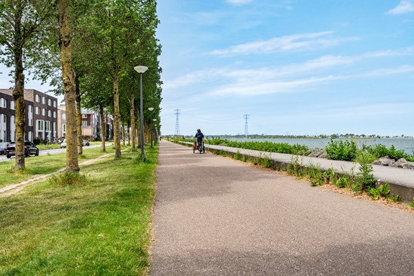 Medium property photo - Bert Haanstrakade 478, 1087 HJ Amsterdam