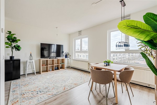 Under offer: Daniel Defoelaan 131, 1102 ZE Amsterdam