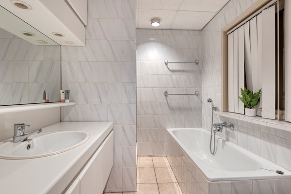 Medium property photo - Mahlerlaan 5, 4702 KK Roosendaal