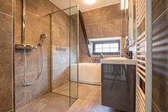 Rented: Paramaribostraat 25-2, 1058 VG Amsterdam