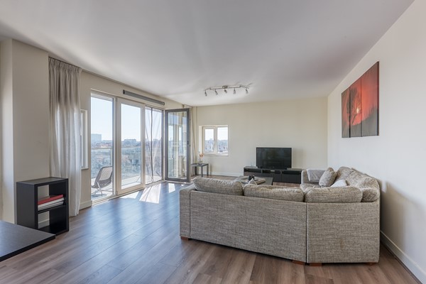 Medium property photo - Junostraat 301, 2516 BR Den Haag