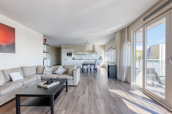 Medium property photo - Junostraat 301, 2516 BR Den Haag