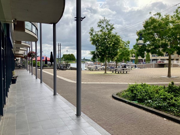 Medium property photo - Raadhuisplein 14, 3891 ER Zeewolde