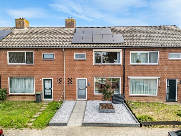 Te koop: Dahliastraat 15, 6987 BP Giesbeek