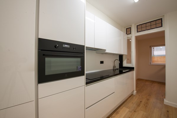 Medium property photo - Menninckstraat 50, 2583 BR Den Haag