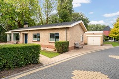Te koop: Bungalow op zeer royaal perceel met fantastisch gastenverblijf
