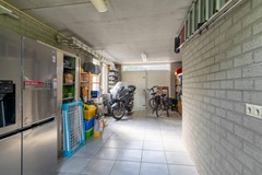 29a. garage.jpg