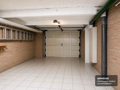 27 Garage leeg.jpg