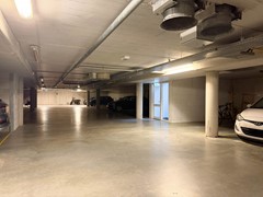 18 parkeergarage.jpg