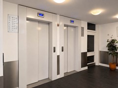 4 hal en lift.jpg