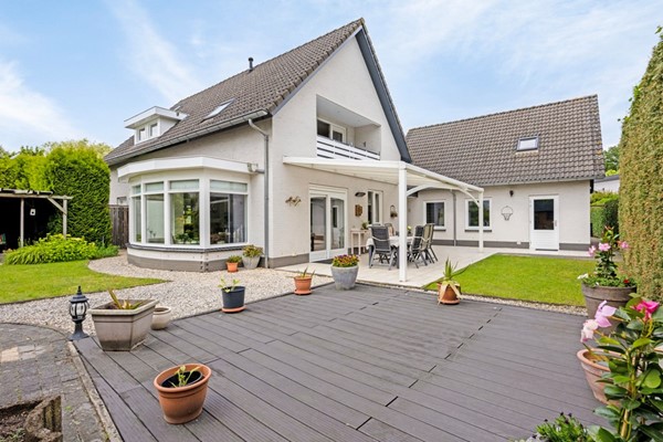 Dagpauwooglaan 10, Son en Breugel