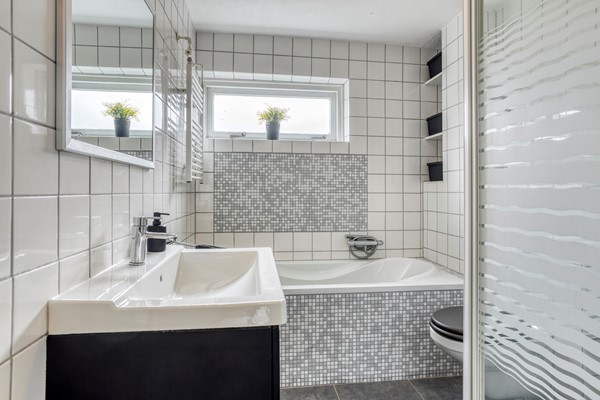 Medium property photo - Walkottelanden 104, 7542 MV Enschede