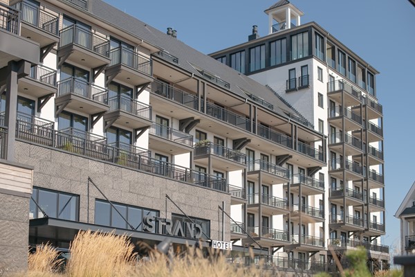 Prachtig en luxe appartement met zeezicht in hartje Cadzand