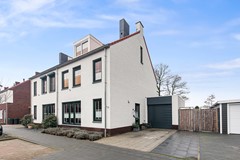 Verkocht onder voorbehoud: Riante en energiezuinige twee onder-één-kap woning 