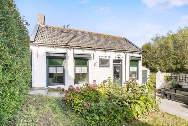 Knusse en authentieke dijkwoning op de rand van Nieuwvliet